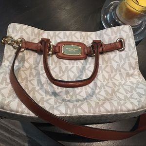 Michael Kors handbag in great condition.